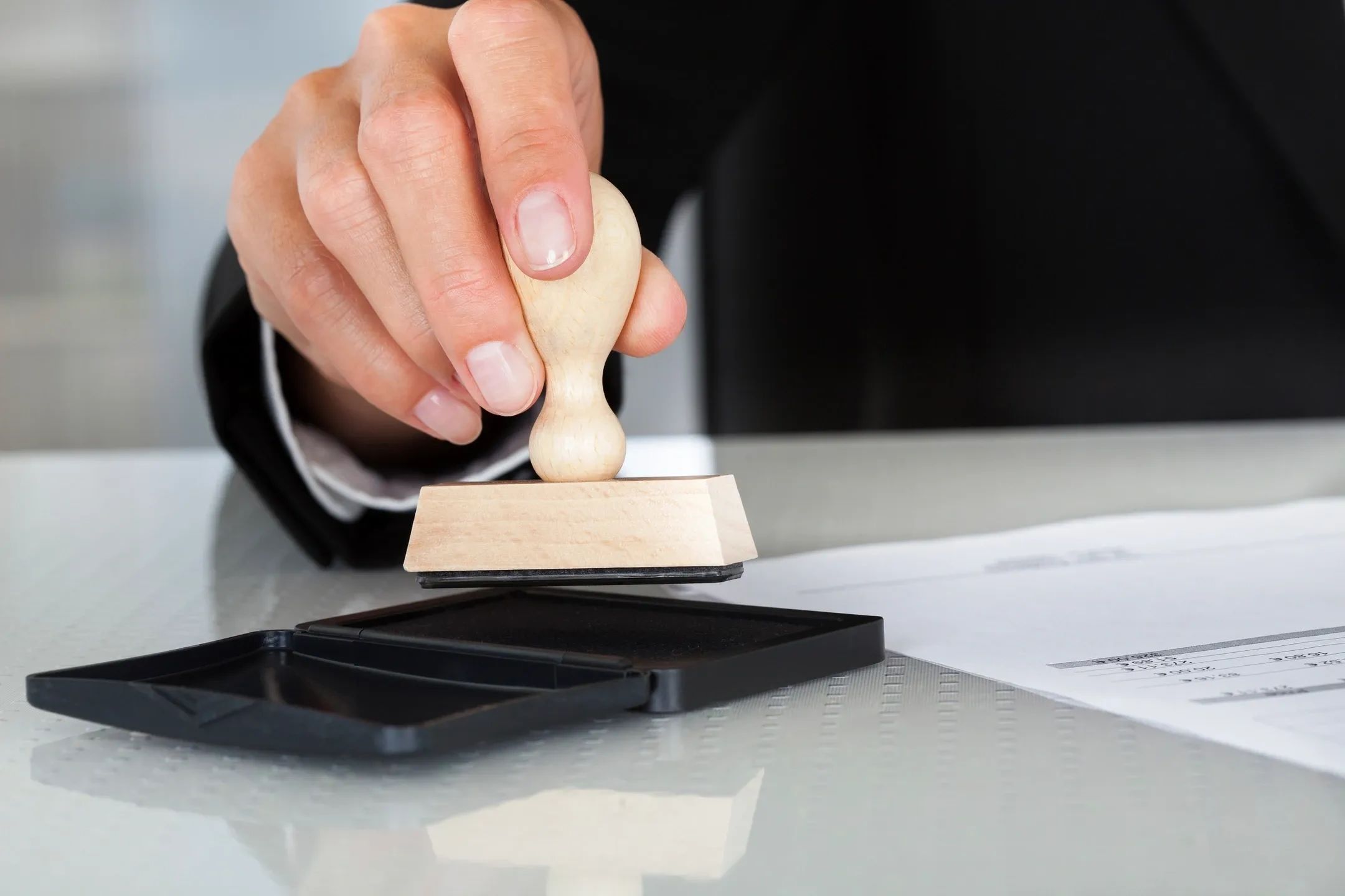 What Are Notary Public/Commissioner of Oaths and Why Do You Need Them?